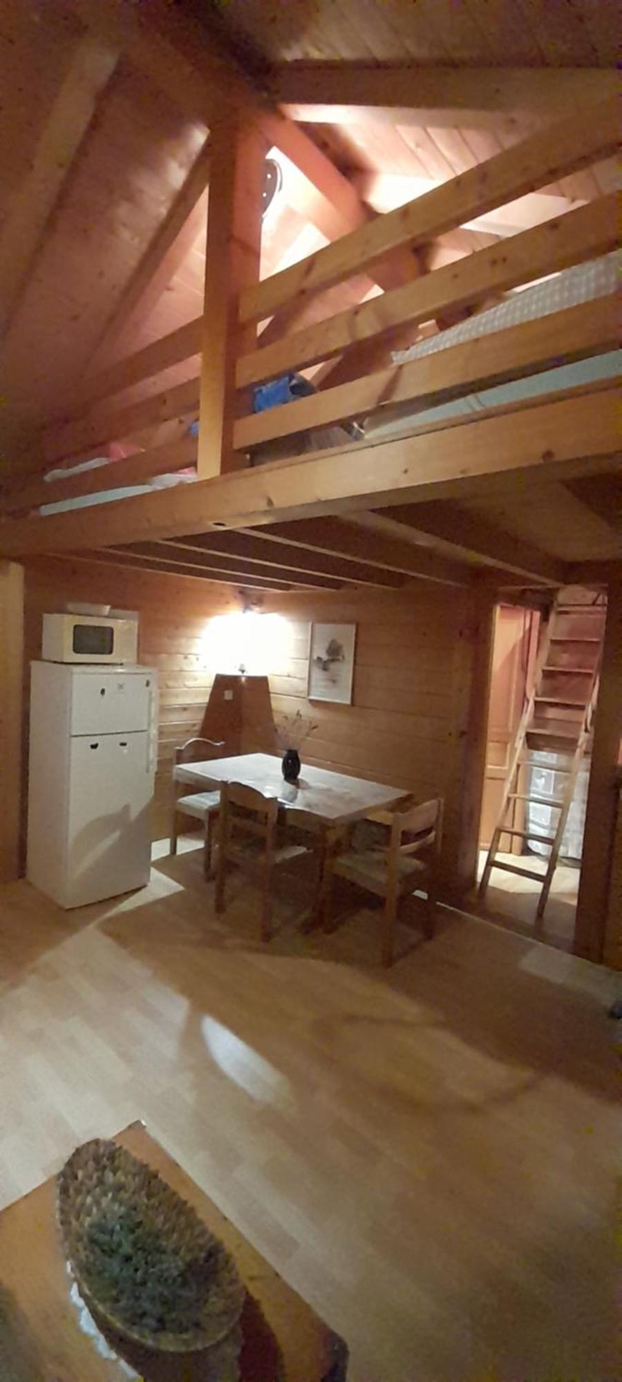 Location Type Gite, Chambre D'Hote, Meuble De Tourisme Dans Joli Petit Chalet Typique Et Ou Jolie Roulotte Type Boheme Waldighoffen Luaran gambar