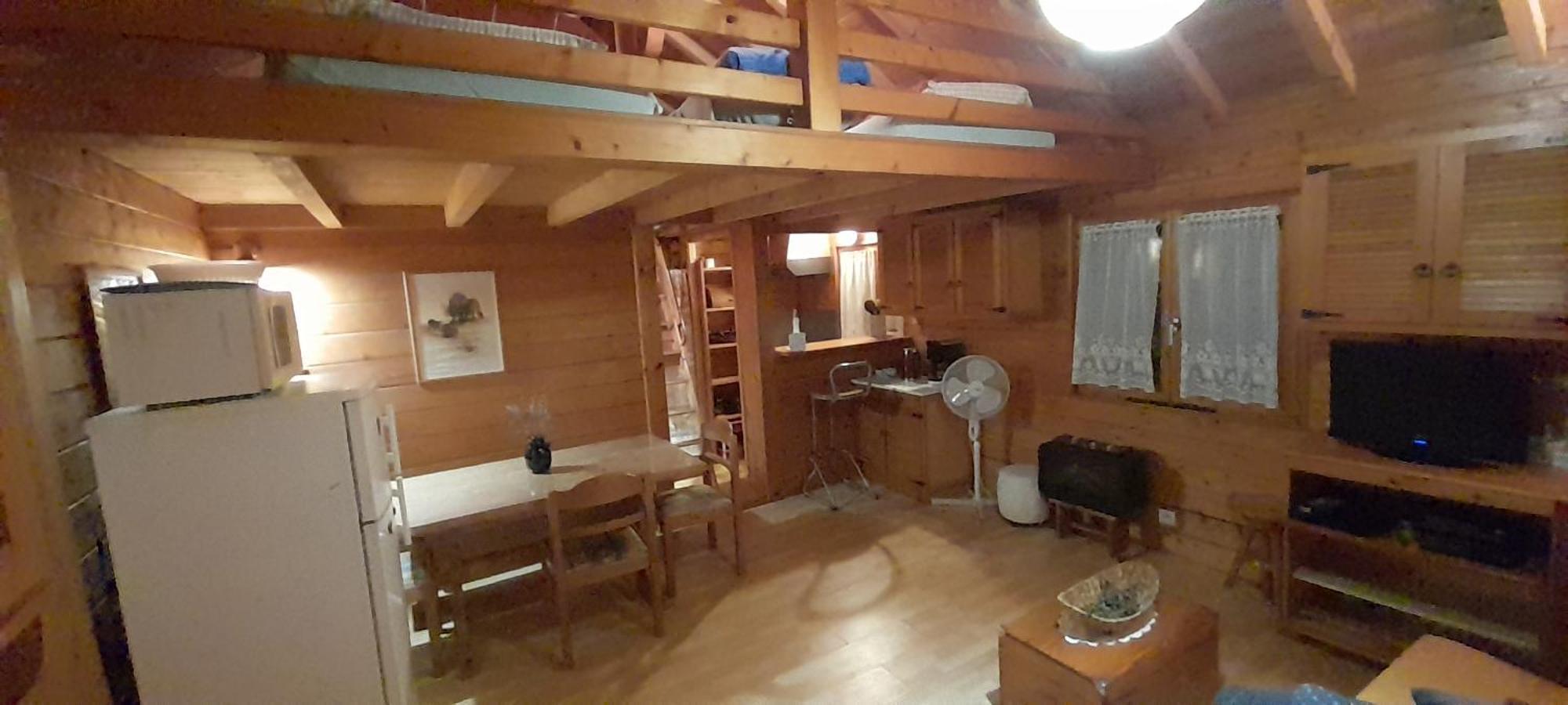 Location Type Gite, Chambre D'Hote, Meuble De Tourisme Dans Joli Petit Chalet Typique Et Ou Jolie Roulotte Type Boheme Waldighoffen Luaran gambar